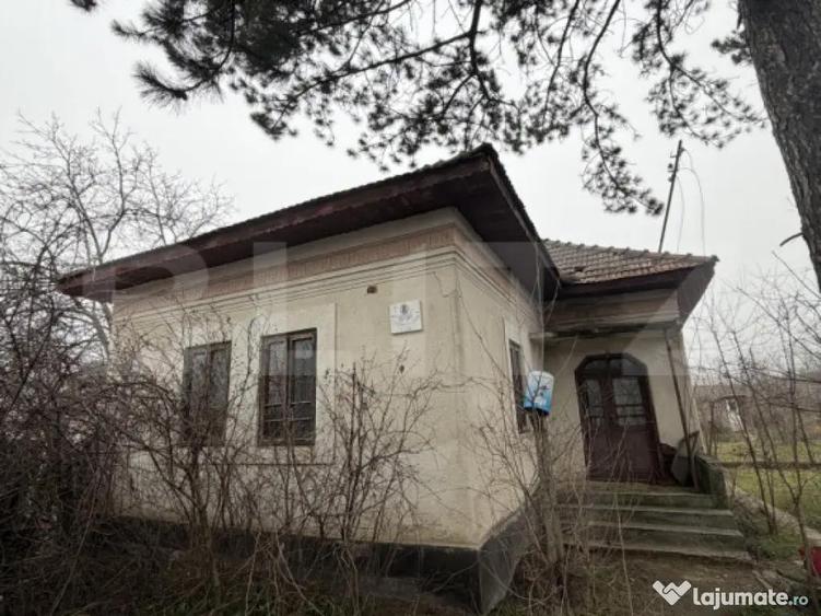 Casa parter 2714 mp teren, front 104 ml, strada principala C - 10
