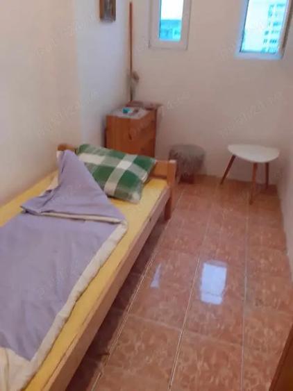 Inchiriez camera - 2