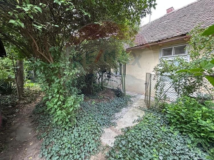 Casa de vanzare cu teren de 356 mp in Salonta - 2