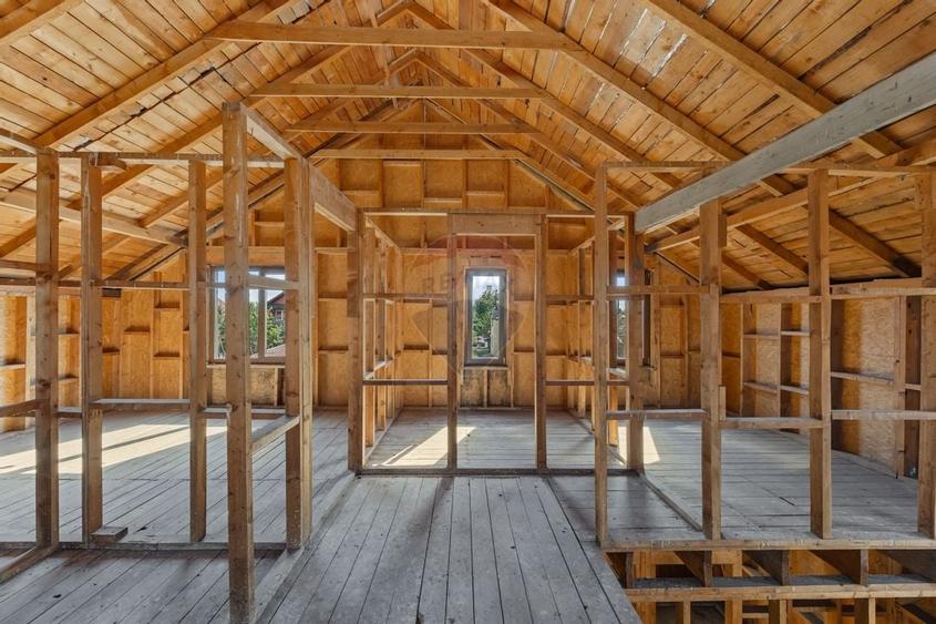 Casa  cu 5 camere Sagu - 8