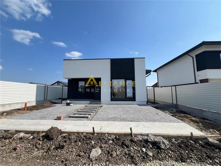 Casa individuala parter - 3 camere - 2 bai - 440mp teren - 2