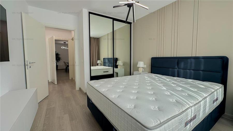 Apartament cu 3 camere decomandat, mobilat în Tractorul
