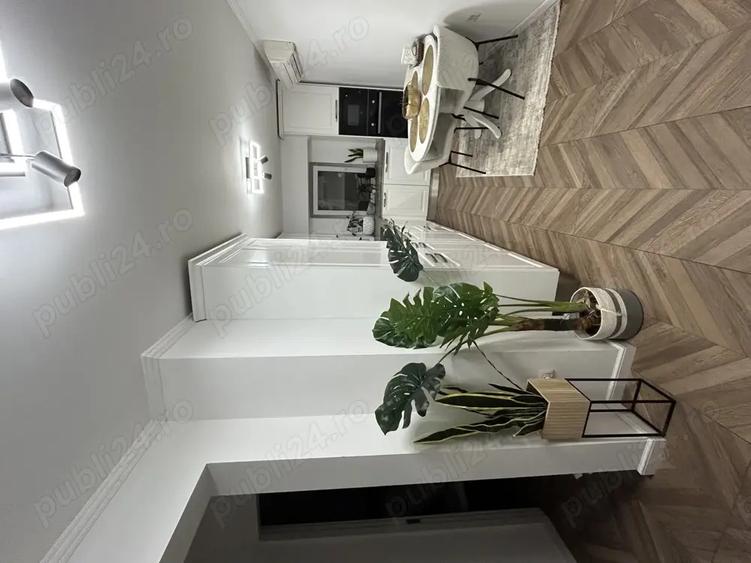 Apartament de vanzare str Revolutiei - 3