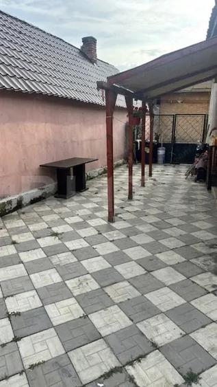 CASA RENOVATA de vanzare in satul Castau, in apropiere de Ora?tie - 7