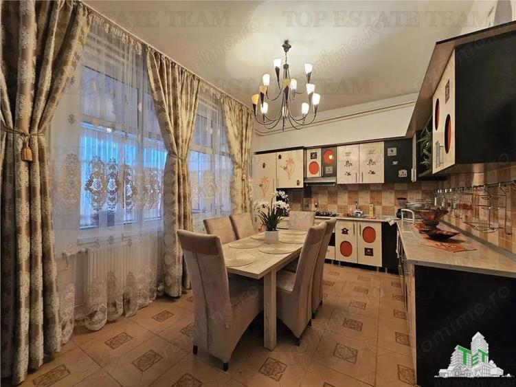 Casa spatioasa si versatila de vanzare in Eforie Nord ideala pentru locuinta + afacere! - 9
