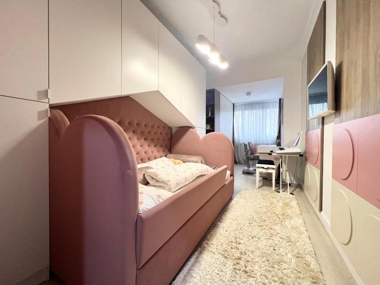 VILA DEOSEBITA / 5 CAMERE / COMPLET MOBILATA SI UTILATA - 30