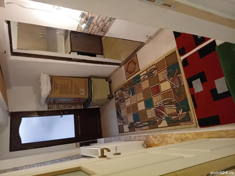 Inchiriez garsoniera la curte - 2