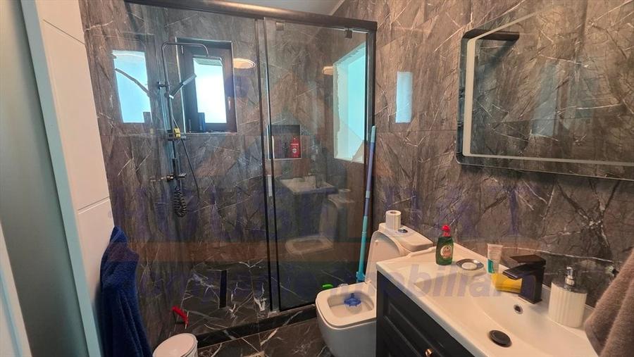 Vila Butimanu, locatie excelenta pentru locuit permanent sau casa vacant - 8