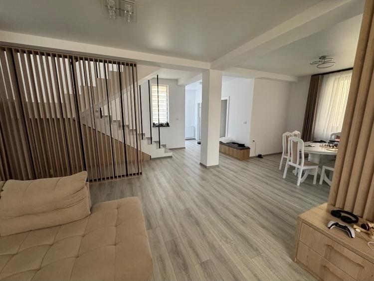 CASA METRO PRET 220000 EURO - 2