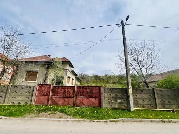 Casa de Vanzare, 4139 mp, Hapria, Ciugud Ideala ca Locuin?a sau Proiect Rural - 1