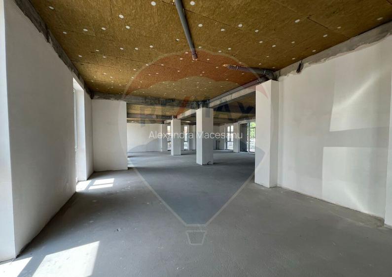 Spa?iu comercial de 615mp de inchiriat in zona Central