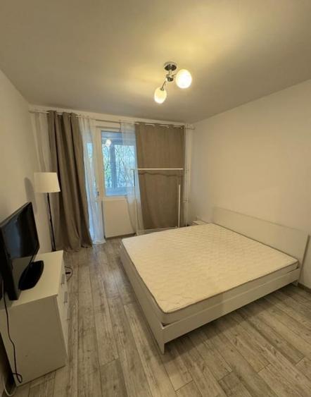 Apartament 3 Camere Piata Progresul | Balcon | Debara - 2