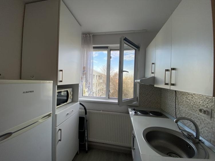 Garsoniera 1 Decembrie 1918 Metrou 600 m - 7