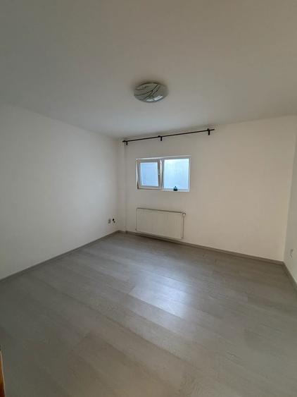 Garsoniera zona Zetarilor - 1