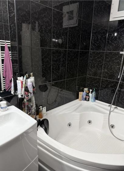 Apartament + curte + spa?iu comercial zona centrala - 4