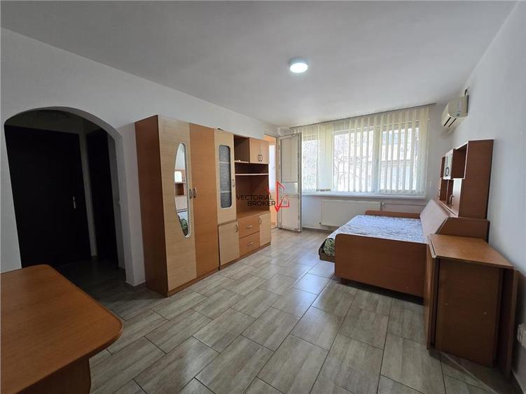 Bloc reabilitat, et.1- Tei Ion Berindei, Sectia  Politie - 3