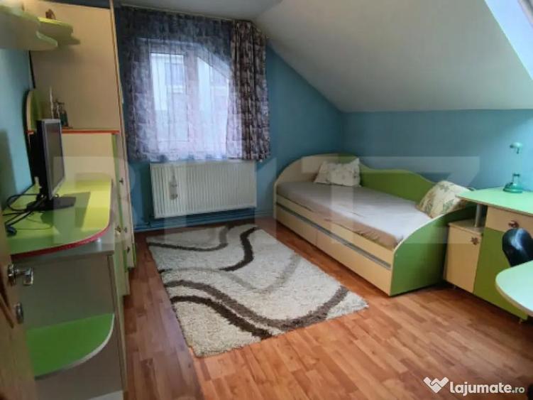 Casa de vanzare, cu 5 camere ?i un teren de 600 mp, zona u - 10