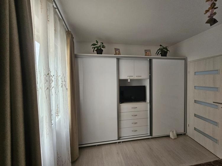 Duplex pe parter, între Moșnița Nouă și Urseni, cu 2 băi, 2 terase, comision 0% - 3