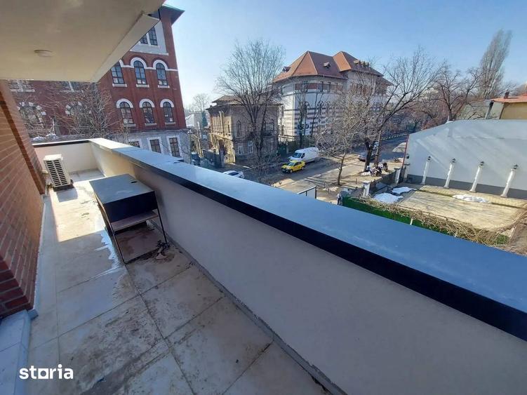 Apartament 3 camere superb Carol-Pache/nou, lux/5min metrou/Comision 0 - 10