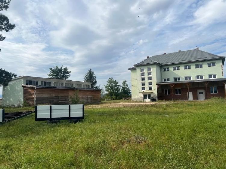 DE VÂNZARE / DE ÎNCHIRIAT HALĂ DE PRODUCȚIE + DEPOZIT + TEREN 5.033 mp - 3