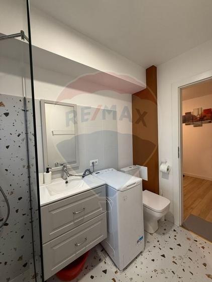 Apartament cu 2 camere de închiriat în zona 1 Mai - 16