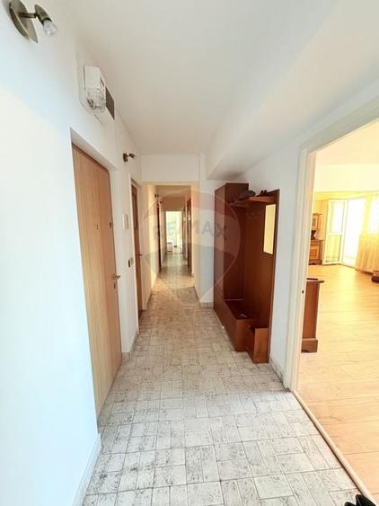 De închiriat apartament 4 camere, recompartimentat în 3, Iancului - 8