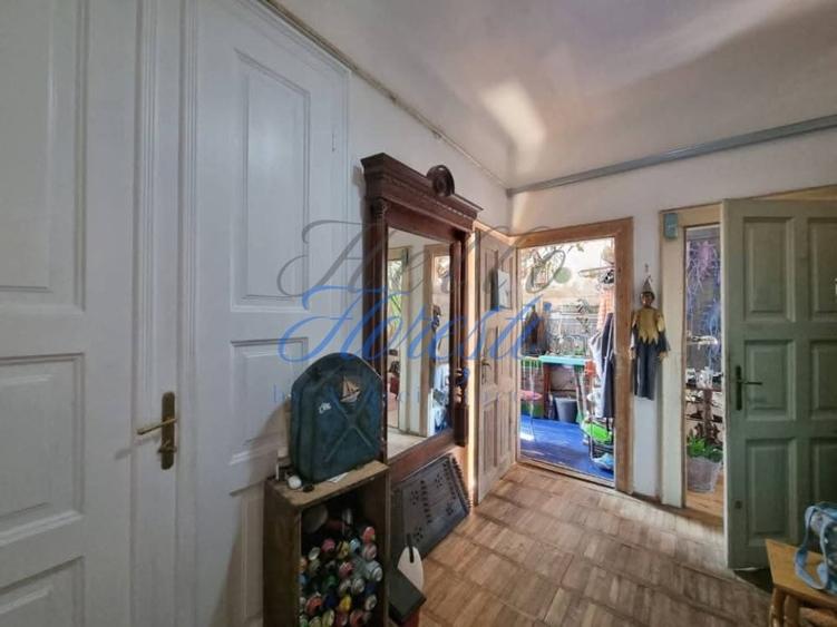 Apartament cu 3 camere, in zona Centrala - 2