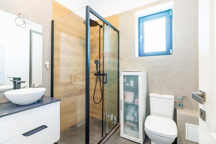 Casă / Vilă parter de vanzare in Balotesti, toate utilitatile - 13