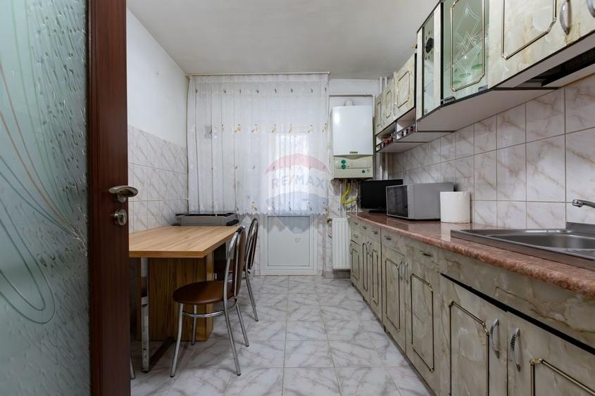 Apartament cu 2 camere semidecomandat,  zona Ura, str. Electricienilor - 14