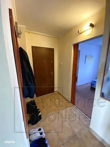 Apartament cu 3 camere decomandat în Zorilor