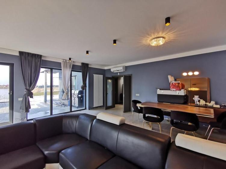 Snagov 2022- Vila la lac piscina si ponton, teren 2050mp - 17