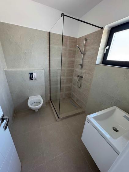 Case noi-individuale in complex nou-zona Pasarela Stefanesti - 7