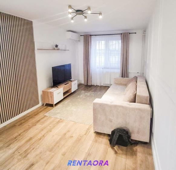 Titan 1 Decembrie 1918 3' Metrou Modern Pet Friendly - 1