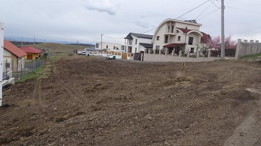 Vand 2 parcele de teren intravilan in Deva, pe Vulcan, suprafata 700 mp fiecare - 2