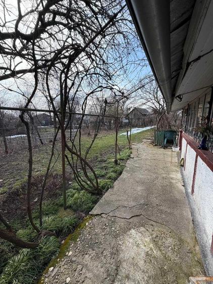 Casa batraneasca de vanzare - 4