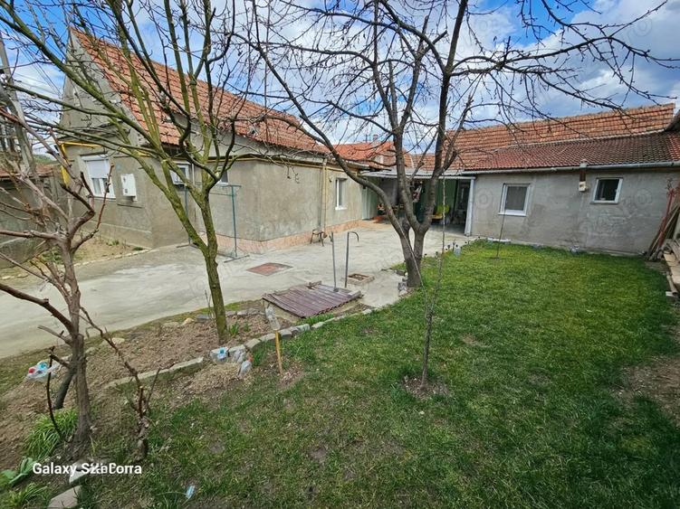 Vand proprietate cu 3 cladiri ?i curte mare - 10