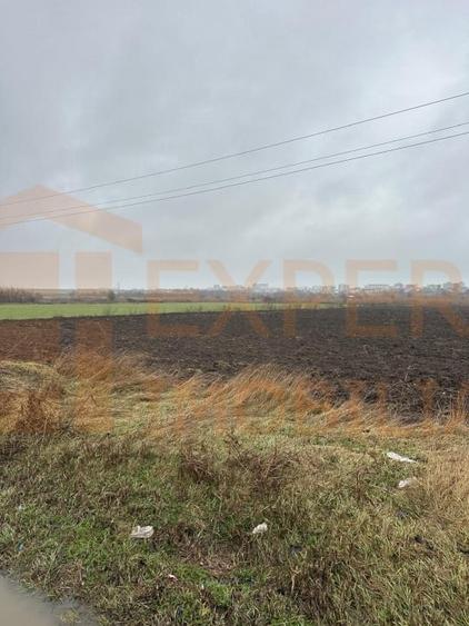 Teren situat in zona Lumina - 8