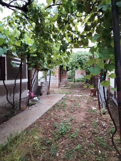 Casă cu 4 camere în Florești