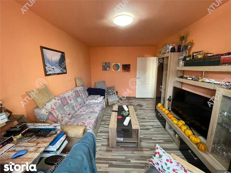 Apartament 3 camere balcon etaj 1 zona Vasile Aaron din Sibiu - 11