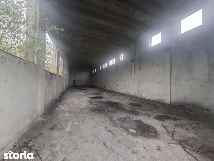Vand Hala plus teren 8000 mp intravilan zona combinat Vladimirescu - 2
