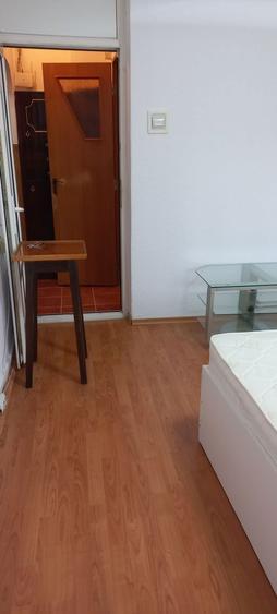 Proprietar inchiriez garsoniera - 7