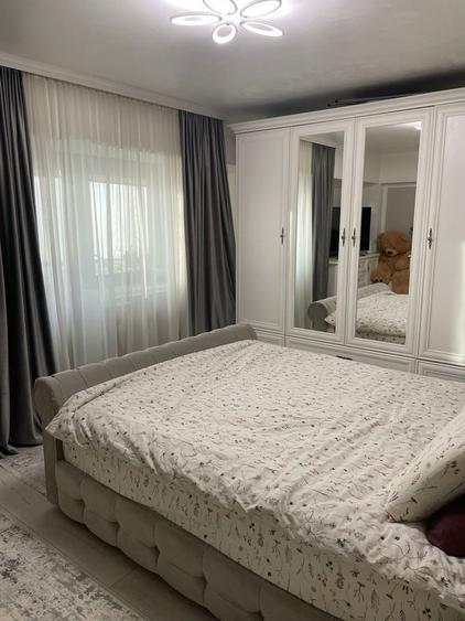 Vand apartament 3 camere ,decomndat,renovat - 3