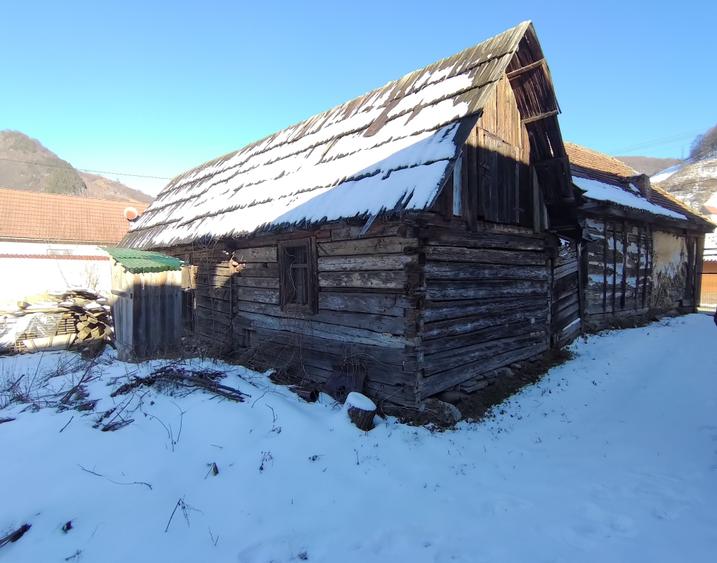 Teren intravilan cu 2 case traditionale in Sibiu Rau Sadului - 4