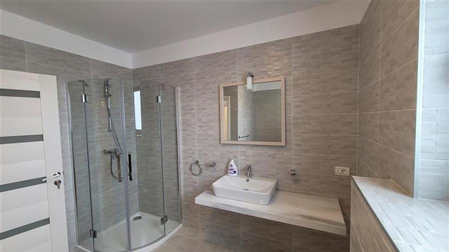 EXPLOREAZA 3D! In apreciata prezentare, pe calitativ certificat, Harman, Brasov - 16