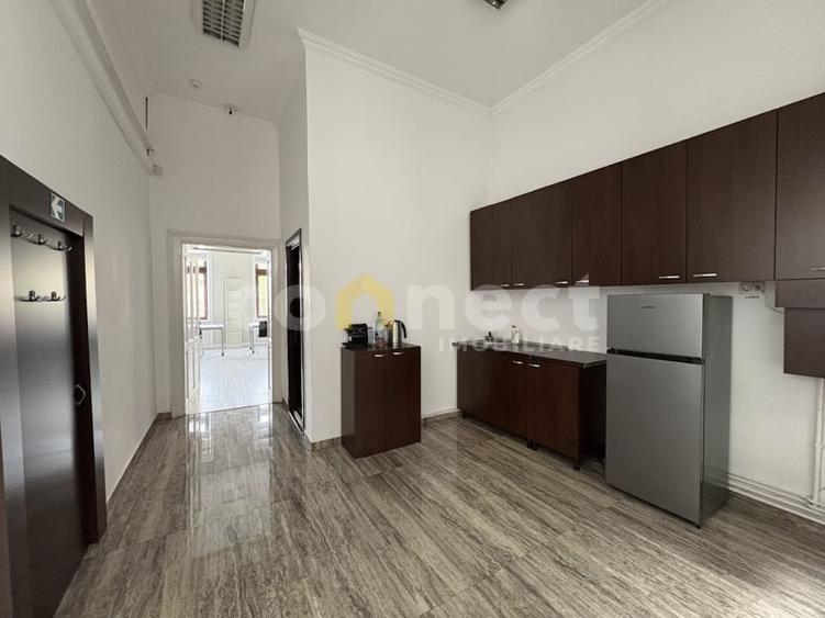 Birou modern de inchiriat-73 mp ,Ultracentral, B-dul Eroilor - 1