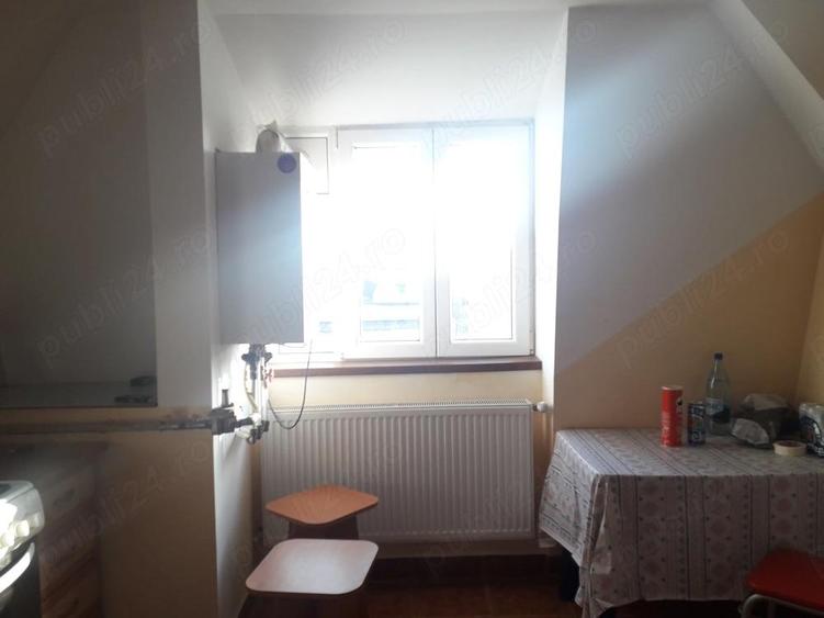 Apartament cu 3 Camere Semidecomandate Zona Zamca - 5