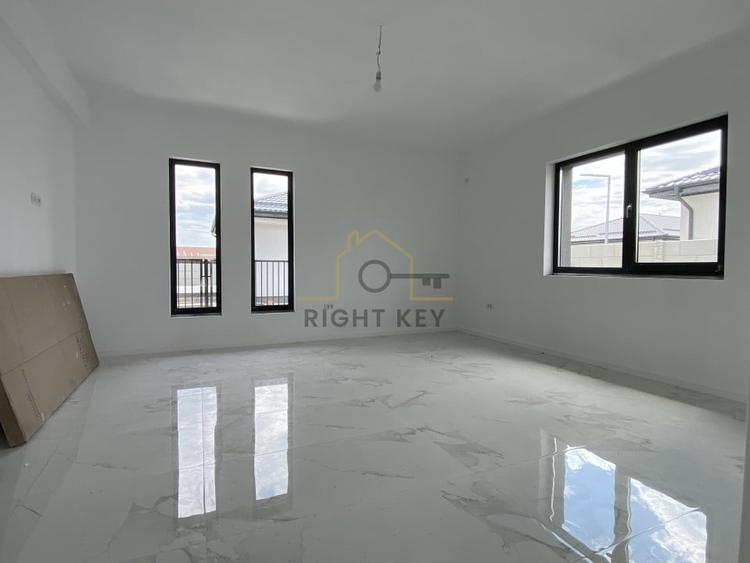 Case parter 4 cam, 380mpt, asfalt, parc, toate utilitatile!Comision 0% - 4