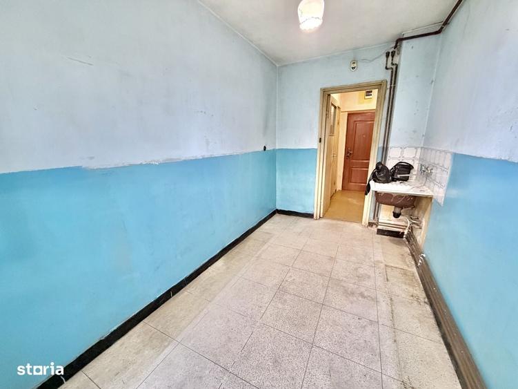 Apartament cu 2 camere nedecomandat în Tudor