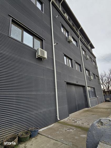 Spațiu comercial, de 2,416 mp, în Central