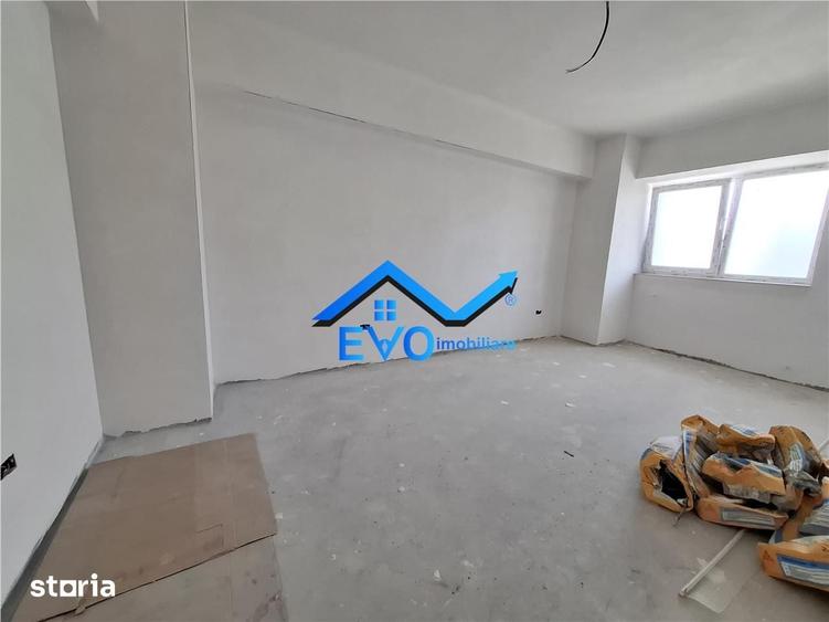 Apartament cu 2 camere decomandat în Galata